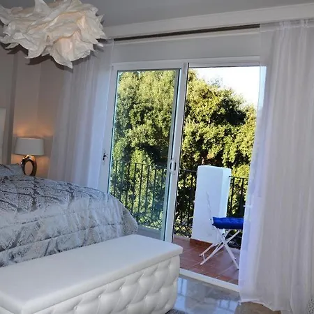 Penthouse Mit Privatem Jacuzzi In Marbella - La Mairena